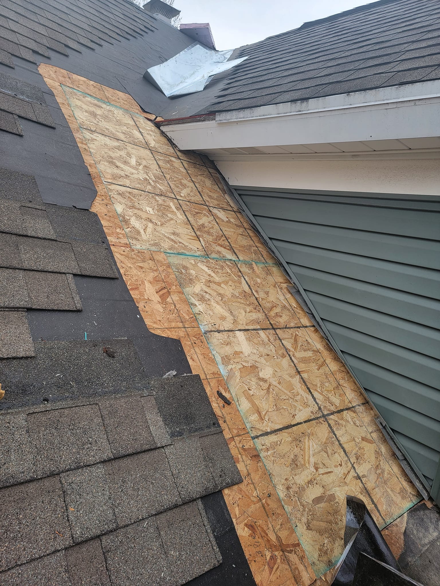 Roof repair wood replacement