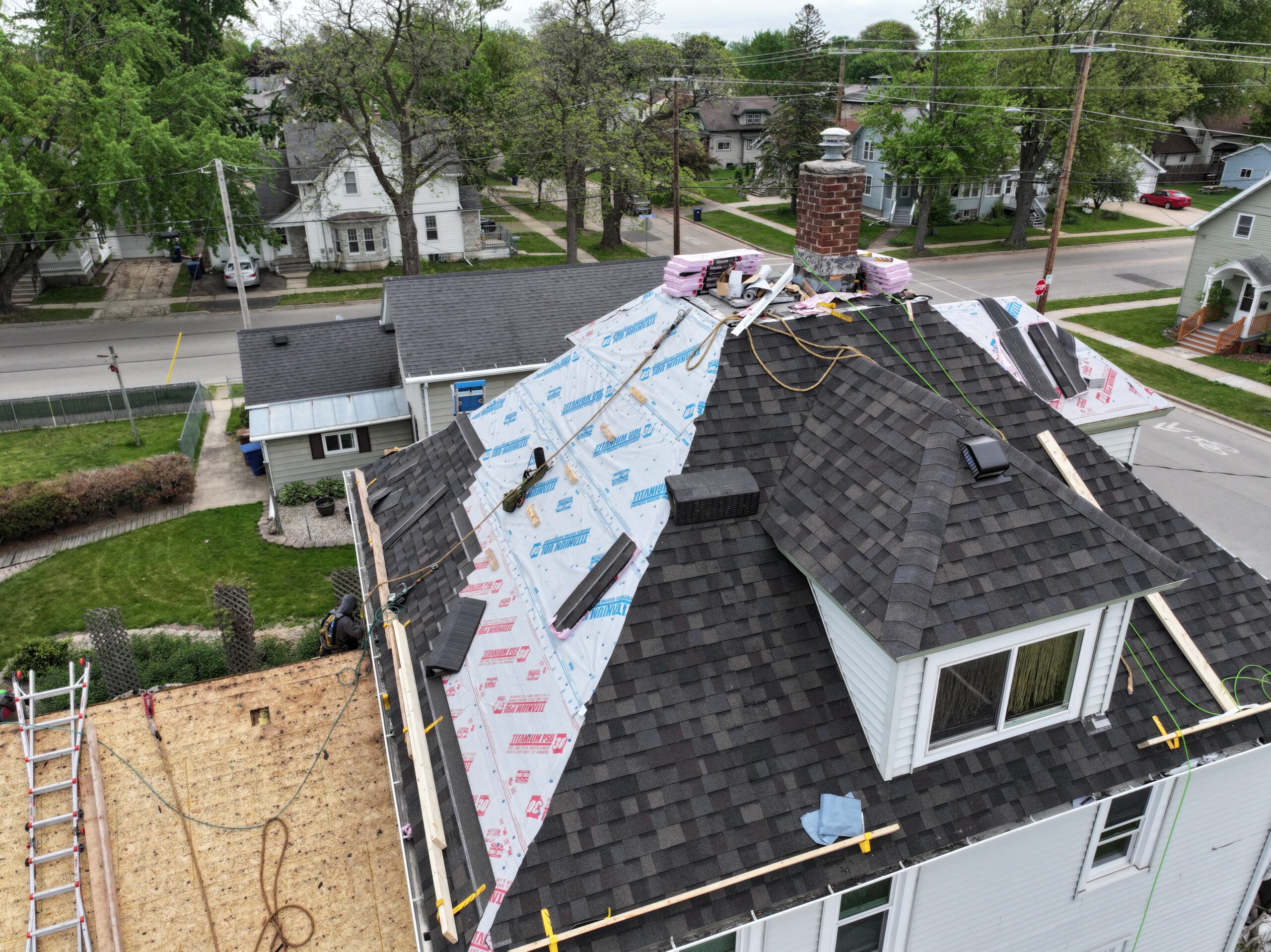 roofing menasha black sable shingles