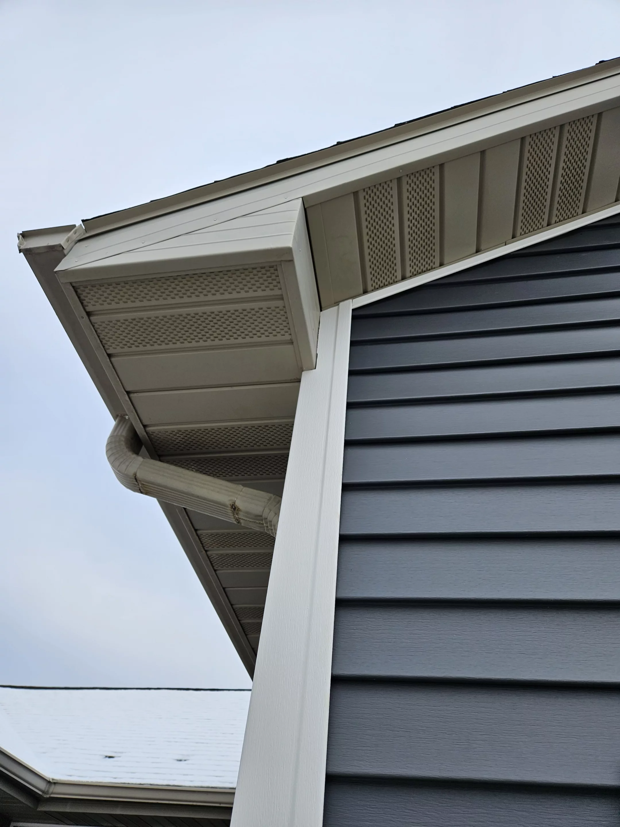 New Siding Detail Corner post Kaukauna